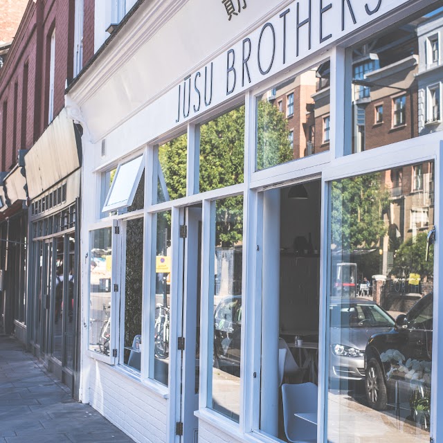 Jusu Brothers - Notting Hill — photo