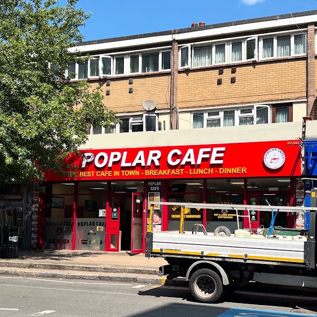 Poplar Cafe. — photo